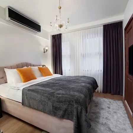 Ipek Ottoman Suites מלון דירות 2*